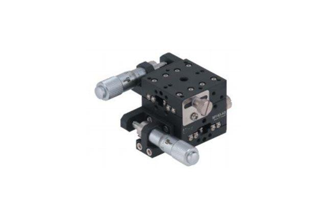 交叉滚柱式手动位移台 MX40系列